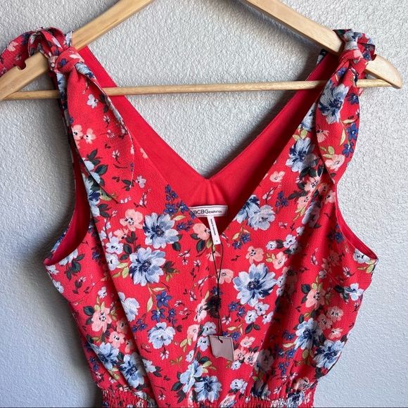 NWT BCBGeneration Tie Shoulders Smocked Waist in Red Blossom Size 2 - Picture 11 of 14